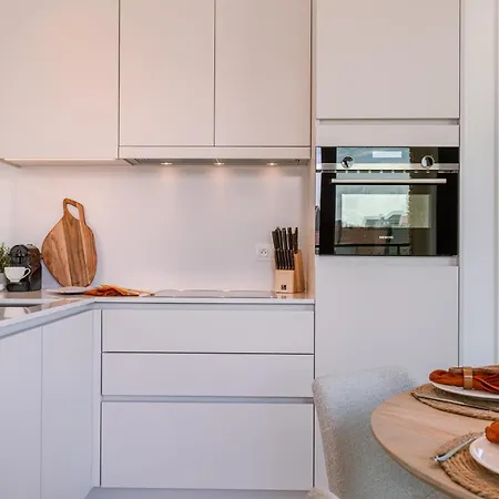 Apartment New Flat With High Quality Finishing And Terrace *